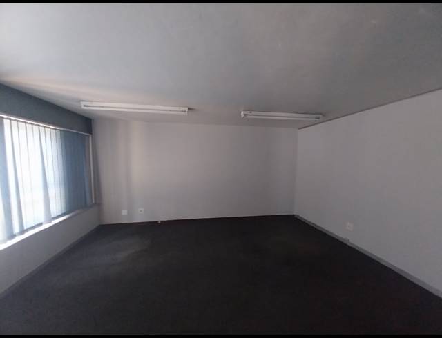 406M² WAREHOUSE TO LET IN BENROSE
